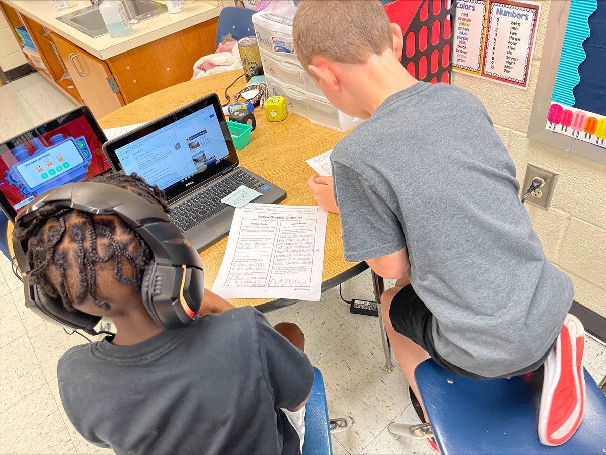 Even our younger scholars can conduct research and be historians/geographers. 2nd graders at Livingston Elementary researching GA regions. Great job Ms. Ralston. #ncssbethebest <a href="/dr_yoli/">Dr. Yoli</a> <a href="/nellieteacher/">D. Nelson</a> <a href="/NewtonCoSchools/">NCSS</a>
