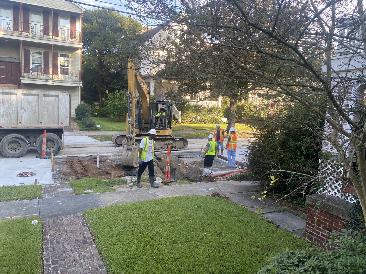 MerlinPhoto's tweet image. We were so close to having a street. So close!! Hairline fracture in the 100 yr old pipe that the city chose NOT to replace runs down the whole block. The newly poured concrete will have to be torn up, pipe replaced and new concrete put down.  Why?!! #nola #infrastructureproblems