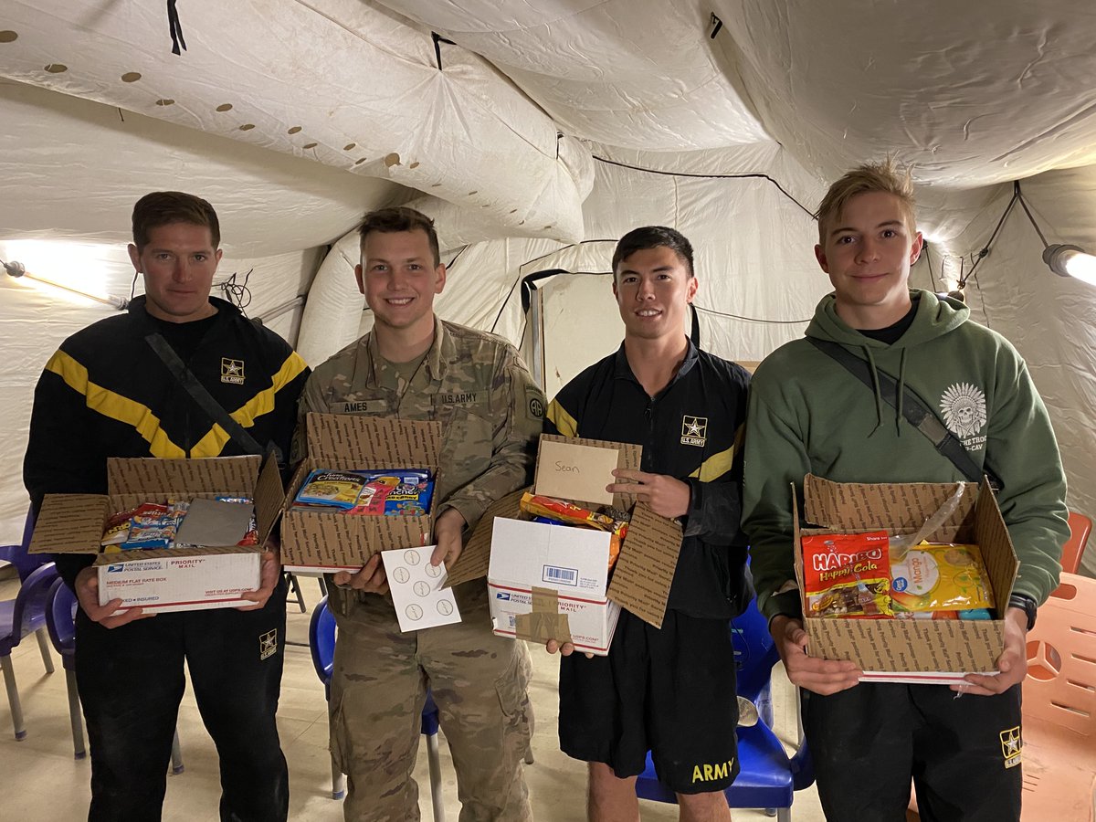 HeroBoxOrg's tweet image. Smiles all around!