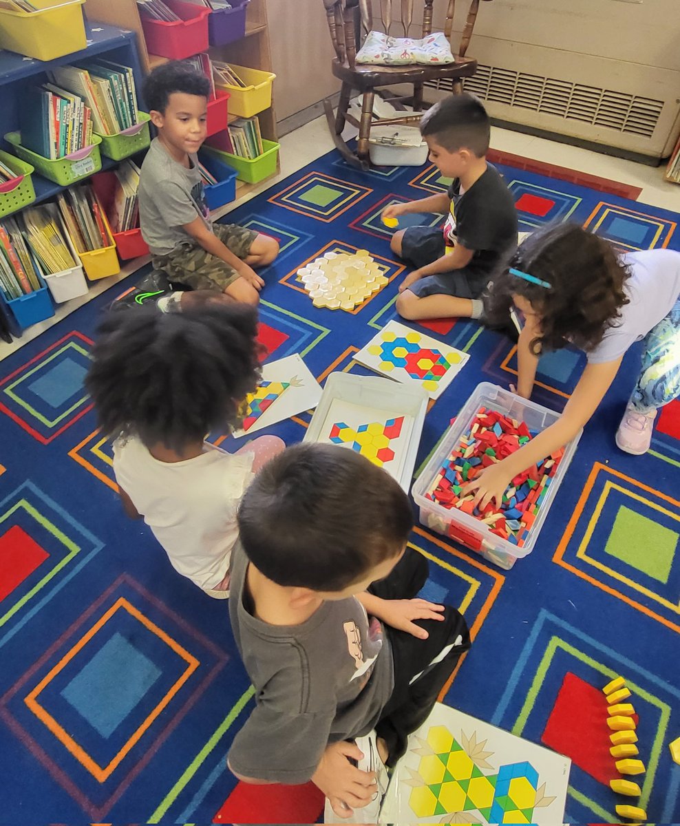 1stRocks's tweet photo. Math Fun in 1st Grade @Grandview_Elem! #games #unifixcubes #patternblocks #mathboxes #firsties https://t.co/SLIPC29Ns4