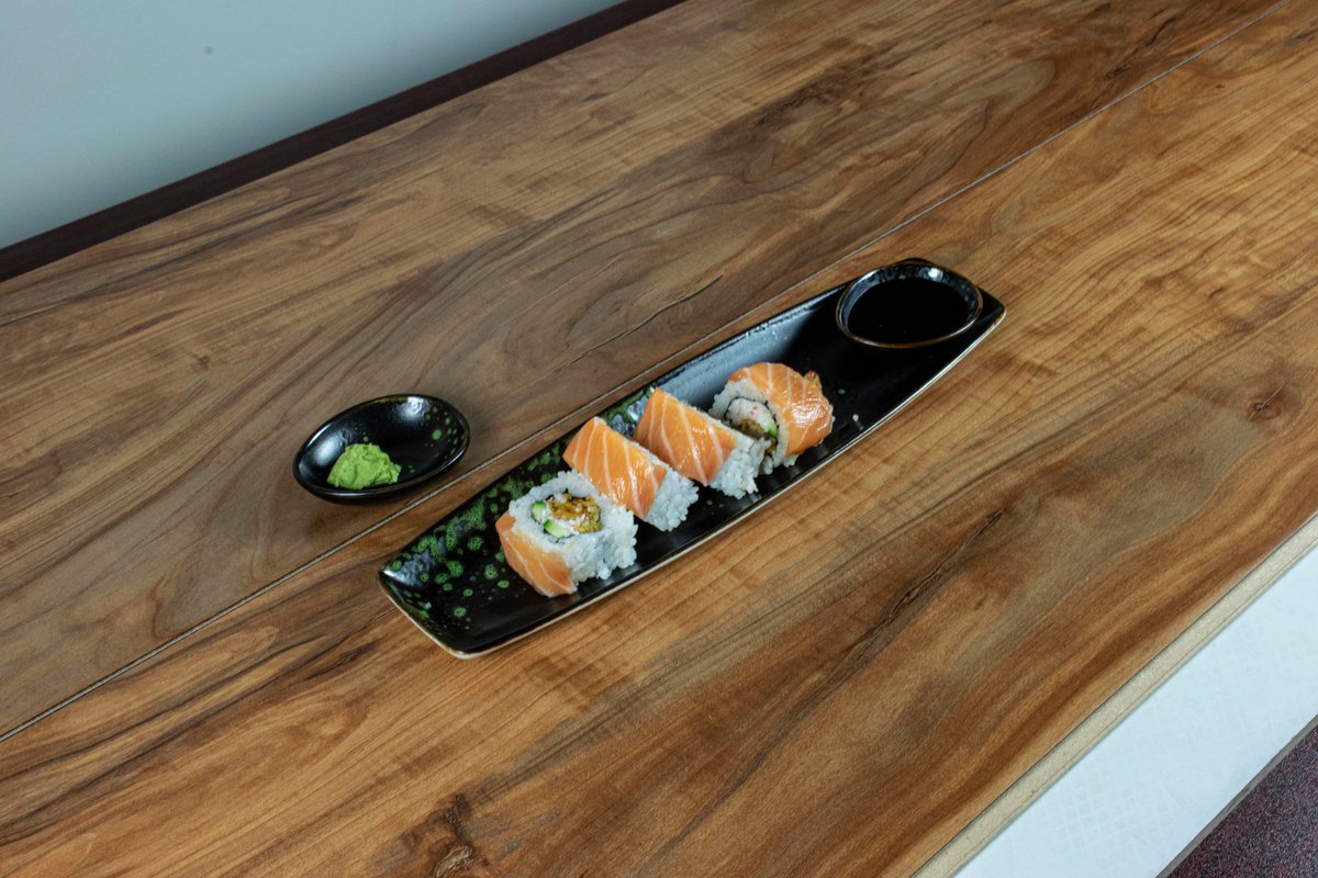 Whether it’s a Coupe or Entrée plate, Wok or Coupe Bowl, Oblique Platter, Artiste Sauce Dish, etc. coupled with its glazed foot and alumina body, London Moonstone not only creates a completely unique dining experience, but also provides superior durability at the same time.