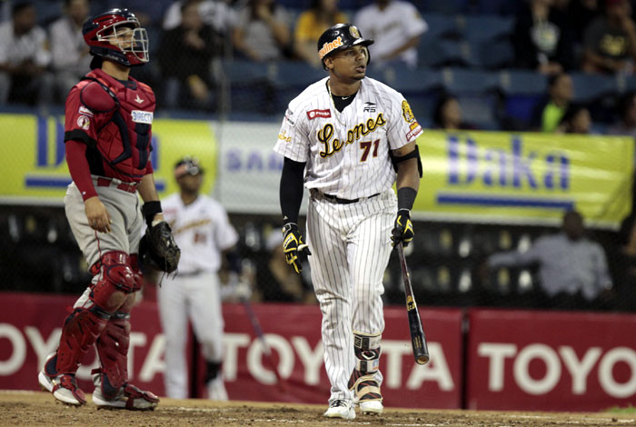 #UnaVidaUnaLiga ⚾️🇻🇪 tweet media