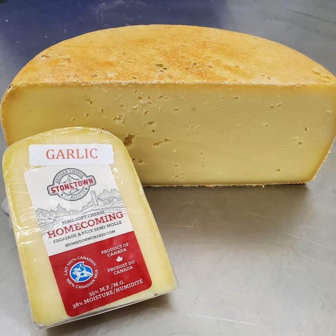 We are excited to head to the Stratford Kiwanis Garlic Festival and we brought back our highly requested 🧄Garlic Homecoming to celebrate!!!  Be sure to find us at the Stratford Rotary Complex, Saturday 9-5 or Sunday 10-4, for a wide selection of our cheeses and curds!