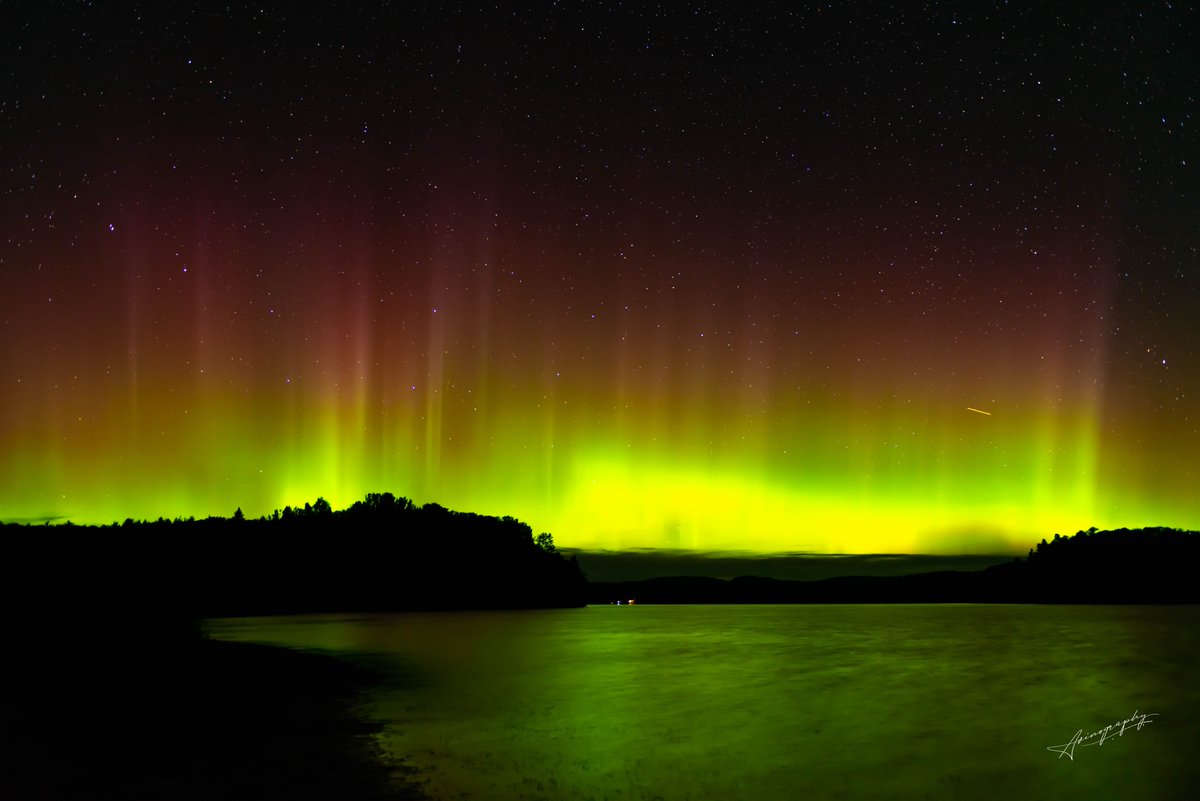Avinography's tweet photo. Northern Lights | Bruce Mines, Ontario | Canada | Sept 03, 2022
@AuroraNotify @AuroraAlerts @blogTO @weatherchannel #Aurora #NorthernLights #AuroraBorealis https://t.co/OEEIMXqvoM