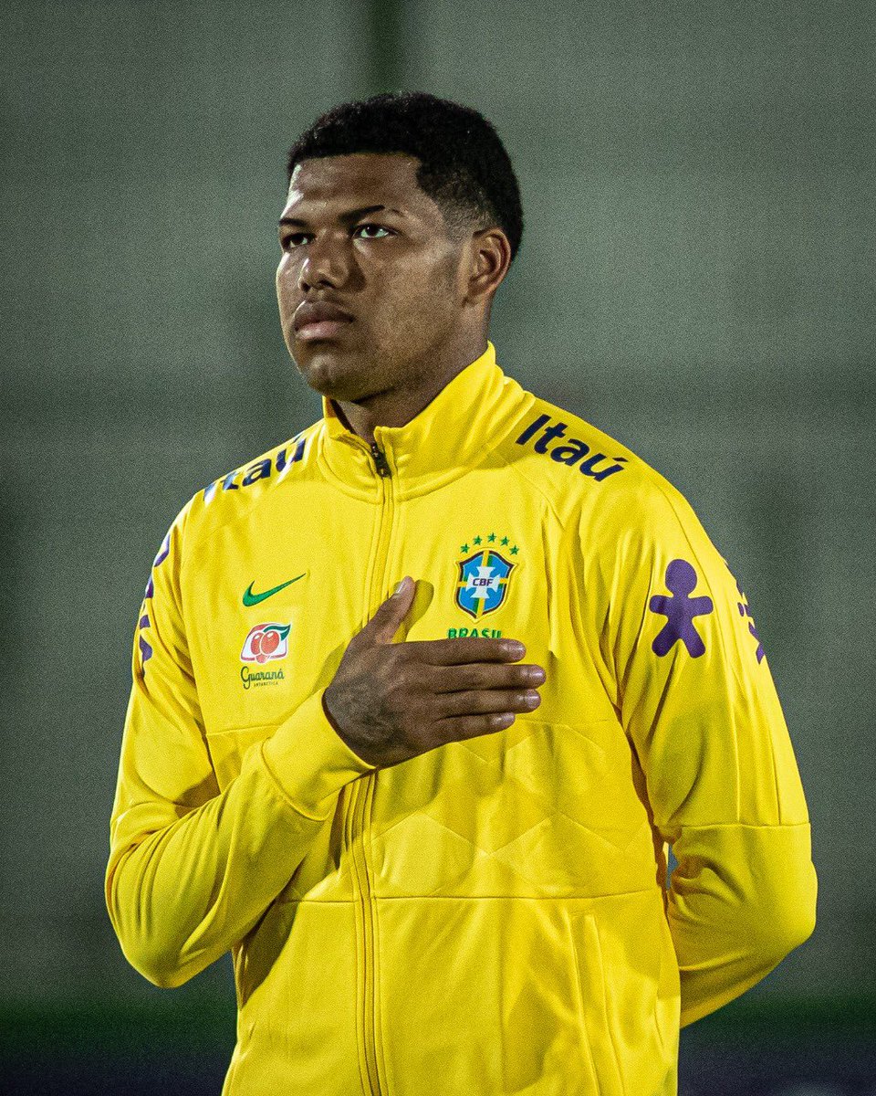 negolara04's tweet photo. Mais um sonho realizado🙏🏾, feliz de mais pela minha estreia com a camisa da seleção e feliz pela vitória🇧🇷🙏🏾

🇧🇷1X0🇺🇾 https://t.co/gHrWoddHDU