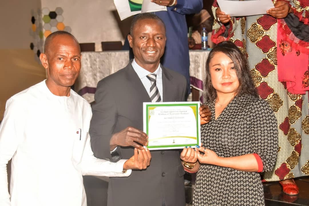 fissinfong's tweet photo. stakeholders’ meeting and stated that it is not only critical but important in the desire &amp; determination to harvest the views of the relevant stakeholders in policy decisions and also issue instruments to the operators to allow them to operate fertilizer business in Nigeria.4/4 https://t.co/c4hJG4UJ70