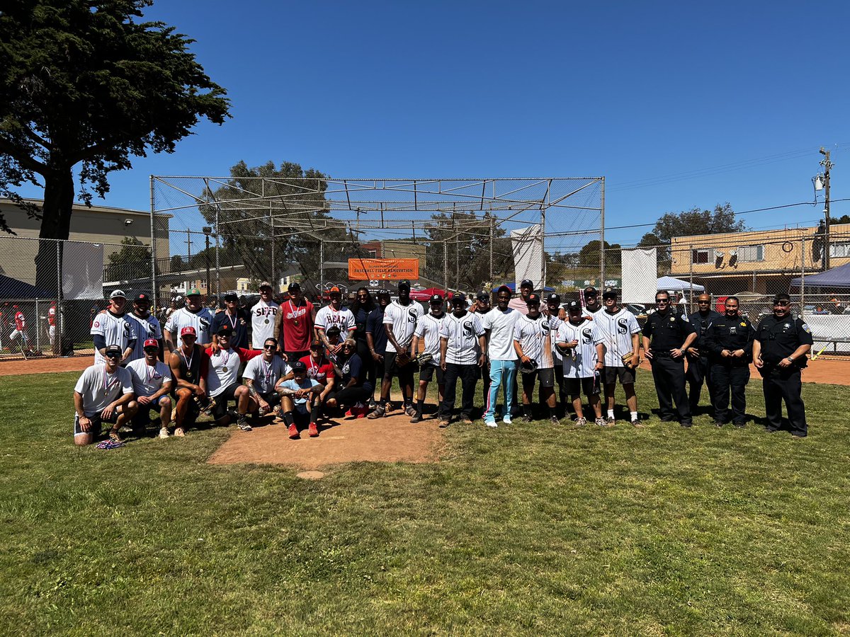 SFPDChiefScott's tweet photo. Our softball team recently went up against a local community team, “Batters Up - Guns Down”. What a great way to build trust between our officers and the communities we serve. Thanks to all who attended this great community event! ⚾️ #SafetyWithRespect https://t.co/nAnyDHpoe3