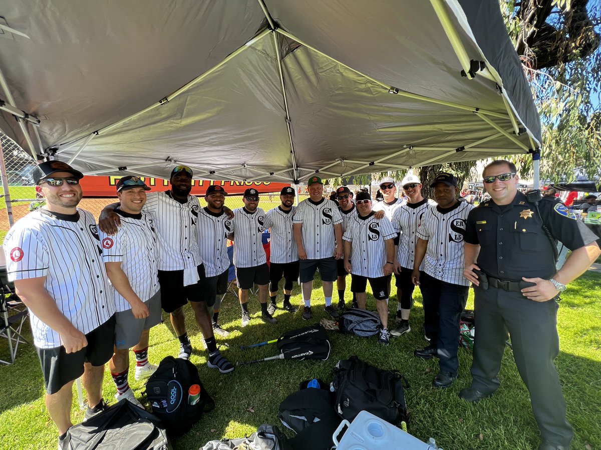 SFPDChiefScott's tweet photo. Our softball team recently went up against a local community team, “Batters Up - Guns Down”. What a great way to build trust between our officers and the communities we serve. Thanks to all who attended this great community event! ⚾️ #SafetyWithRespect https://t.co/nAnyDHpoe3