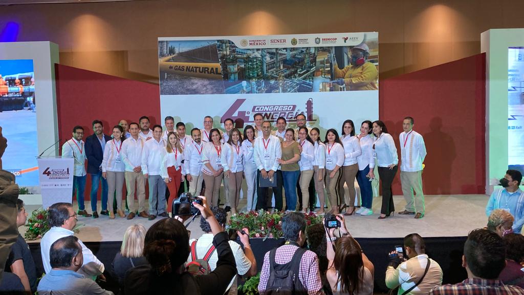 oilgasalliance's tweet photo. Agradecemos a la Ing. @rocionahle @SENER_mx así como a la @SEDECOPVer @aenergiaver @GobiernoVer por la integración de nuestro equipo en este magno evento, el cual fue todo un éxito. #CongresodeEnergíaVeracruz2022 https://t.co/dMosdpp9ki