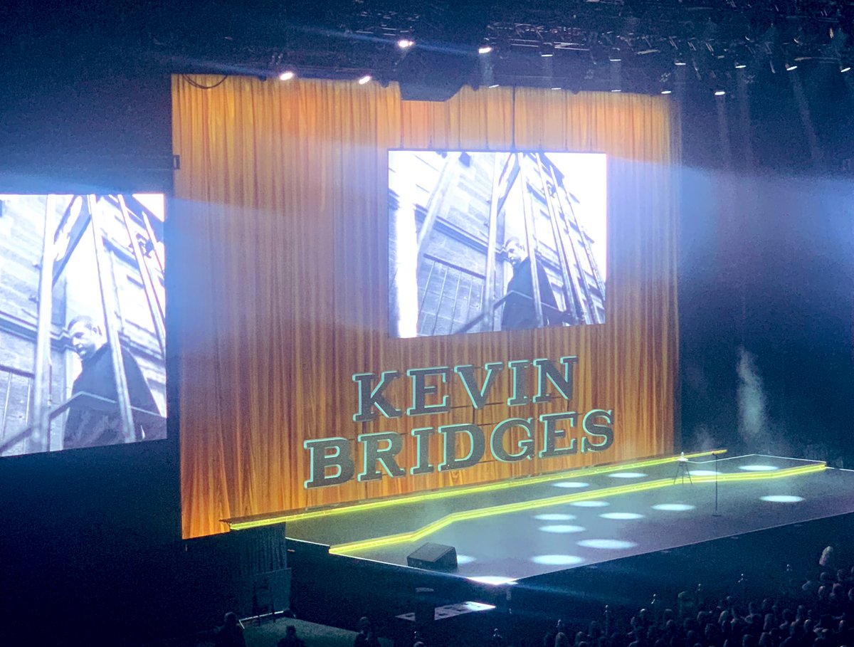 fraochisle's tweet photo. You didn’t disappoint, fantastic night! Lots of belly laughs… 🦢 are never tired!! 😴 🤣🤣🤣 #bread @kevinbridges86 !! @OVOHydro #comedy #glasgow @susie_mccabe hilarious support act 🤣 https://t.co/U3mEILmpAN