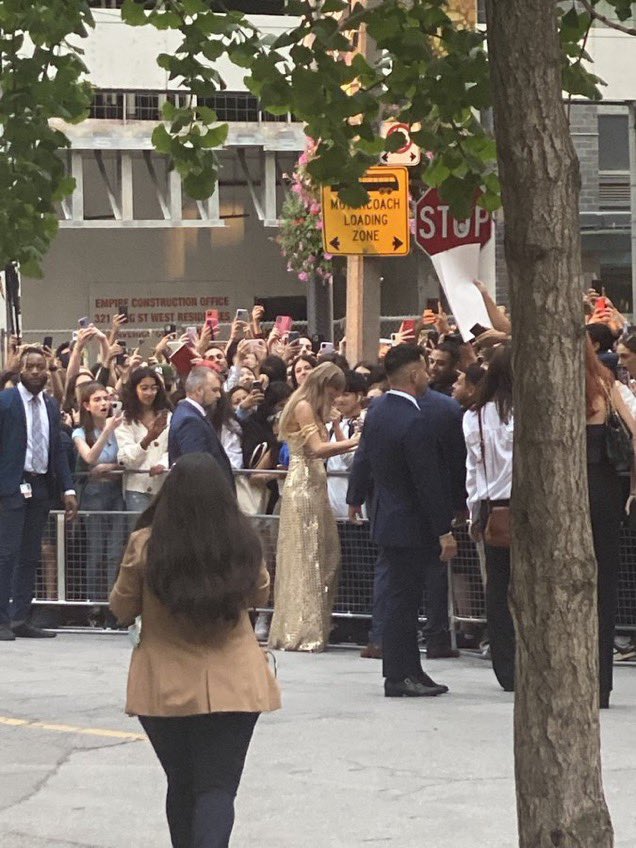 Taylor Swift Brasil tweet media
