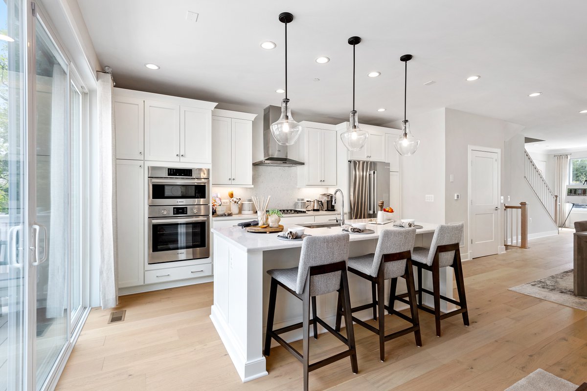 Urban Pace tweet media