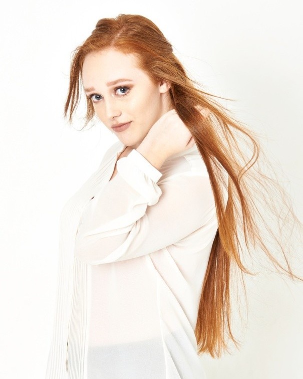 johncasablancas's tweet photo. โRed hair is great. Itโs rare, so, therefore, superior.โ - Jackie Fay. Our stunning Chelsey is no exception with her gorgeous red locks! ๐งก
.
.
.
.
. #model #newface #beautymodel #redhead #studioshoot #fashionmodel #photoshoot #johncasablancas #jcfam #jcmodel #jcactor https://t.co/fYhFf4FEfi