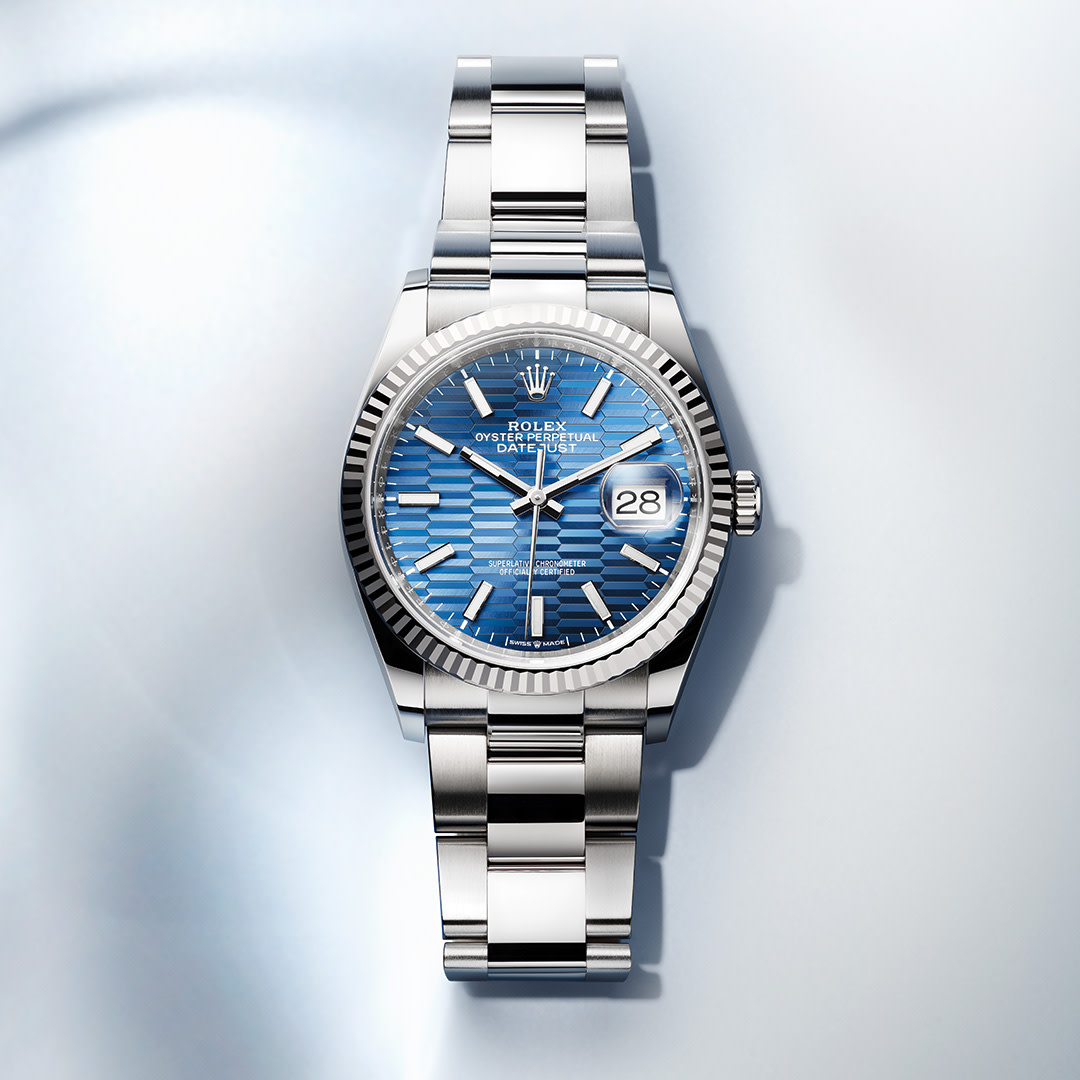 benbridgejwlr's tweet photo. The @Rolex Datejust 36 in a white Rolesor version – a combination of Oystersteel and white gold – features a bright blue dial with a fluted motif echoing the fluting of the bezel. #Rolex #Datejust #OfficialRolexJeweler #BenBridgeJeweler https://t.co/D3HBsAPf5r