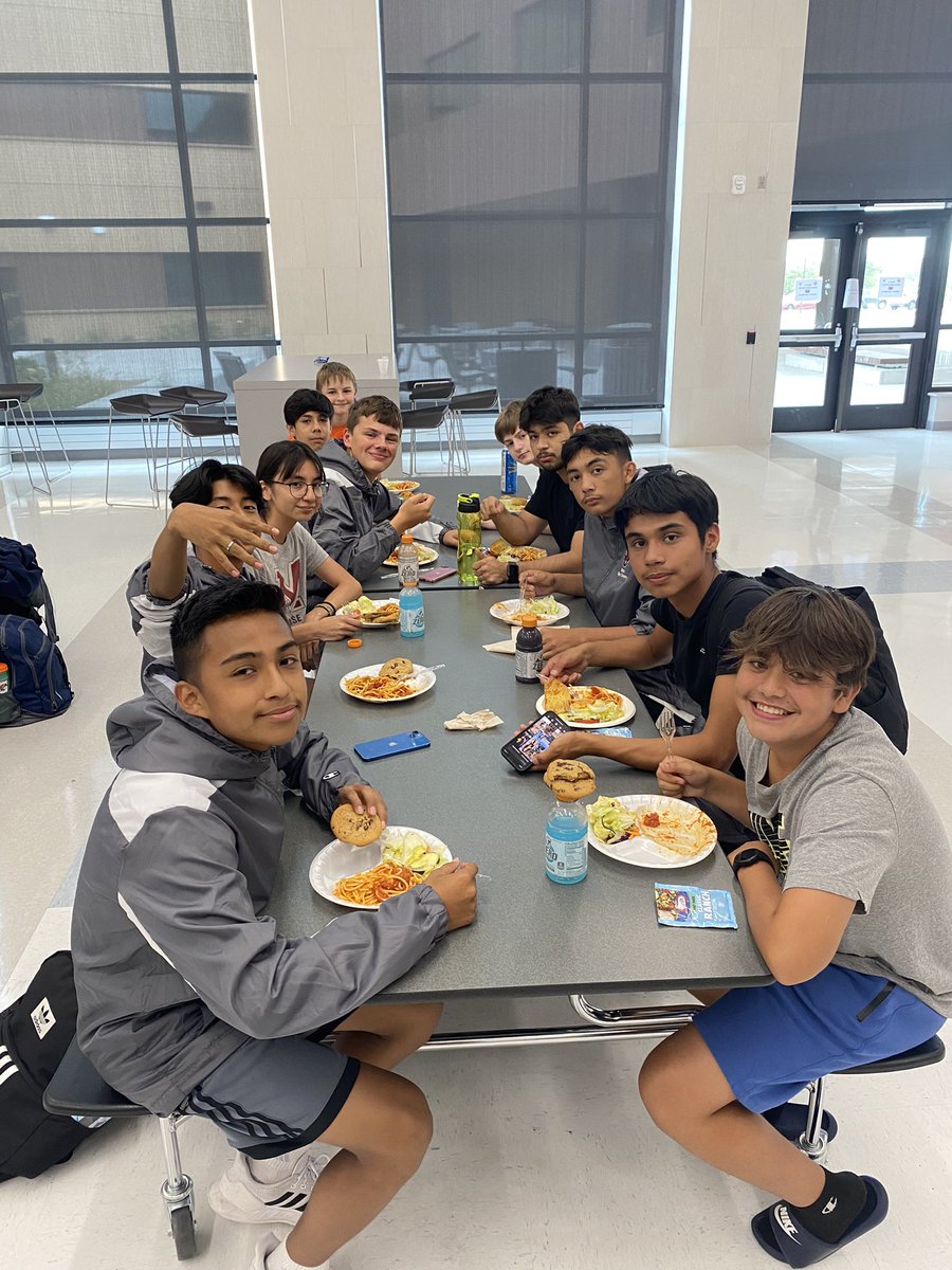OPS_BVHSXC's tweet photo. Safe to say the first team dinner was a success! https://t.co/hFahSF5CbC