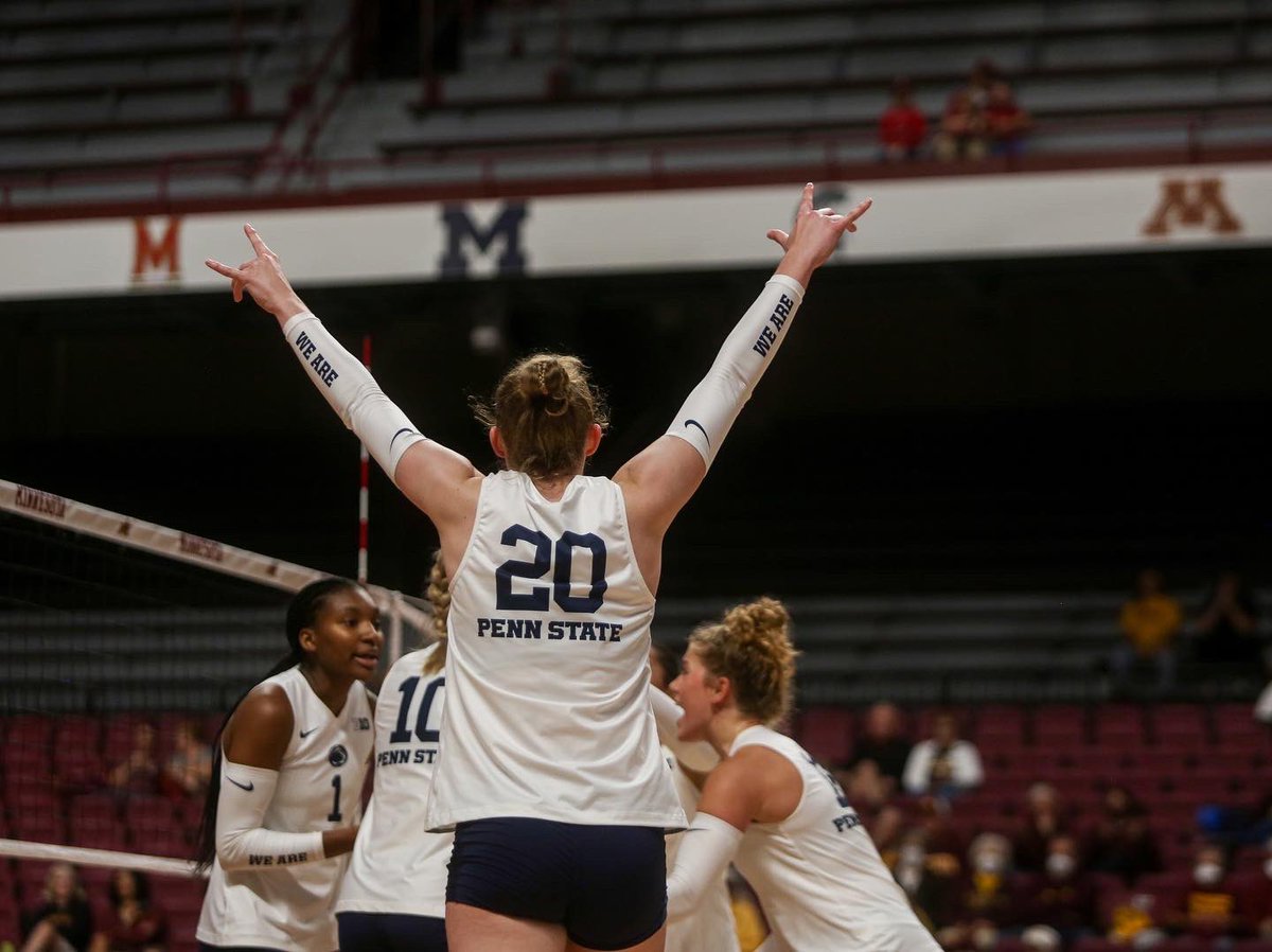 NCAAVolleyball's tweet photo. HEAR THEM ROAR 🦁

After winning the first two sets, No. 20 @PennStateVBALL hangs on to upset No. 11 Stanford in five sets (25-16, 25-22, 17-25, 23-25, 15-10) to remain unbeaten this season.

#NCAAWVB x 📸 @PennStateOnBTN 
https://t.co/J3XKxkcT4K