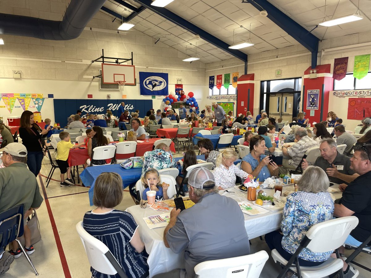 LampasasKWE's tweet photo. EVERY Day is Game Day here at KWE!  We celebrated our MVPs this week--our Grandparents and Families! https://t.co/Zt0mcgjeja