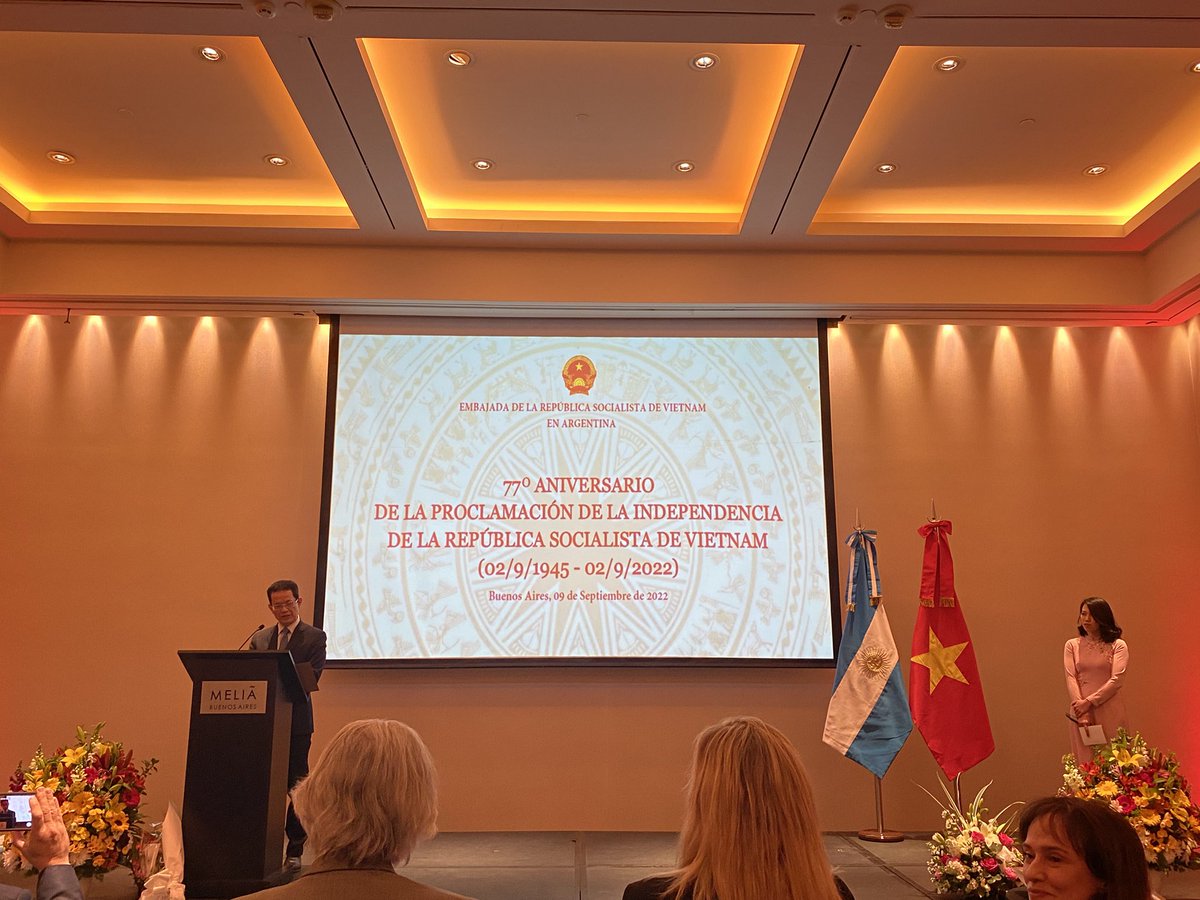 EduardoCardozaM's tweet photo. Tuve el honor de acompañar al Embajador Duong Quoc Thanh de @EmbajadaVietnam en el aniversario 77 de la Declaratoria de Independencia de la República Democrática de #Vietnam 🇸🇻🤝🇻🇳 https://t.co/JSCM5h1uUw