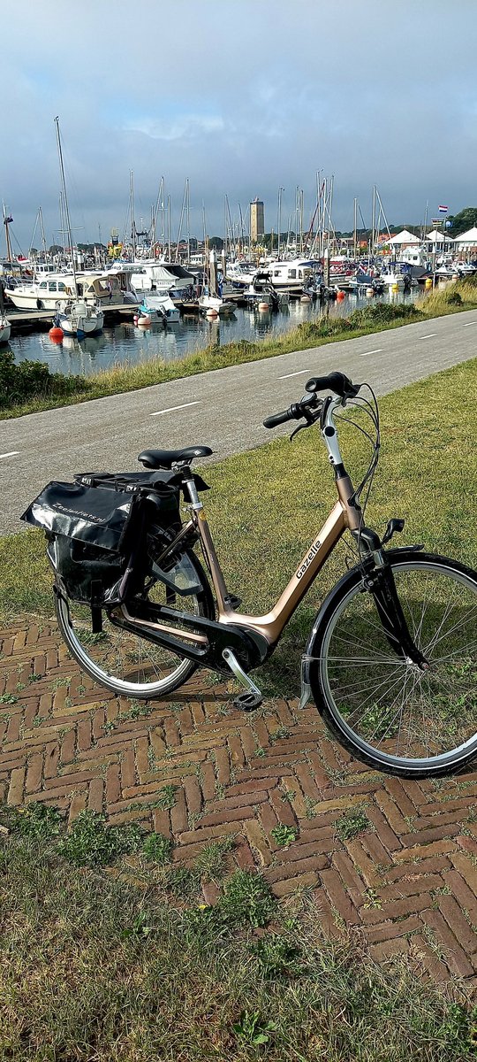 <a href="/Zeelenfiets/">zeelenfiets</a> #Superservice!👌
#Bagagevervoer naar #HotelBornholm.
#Fijnefietsen!😎🚲🚲😎