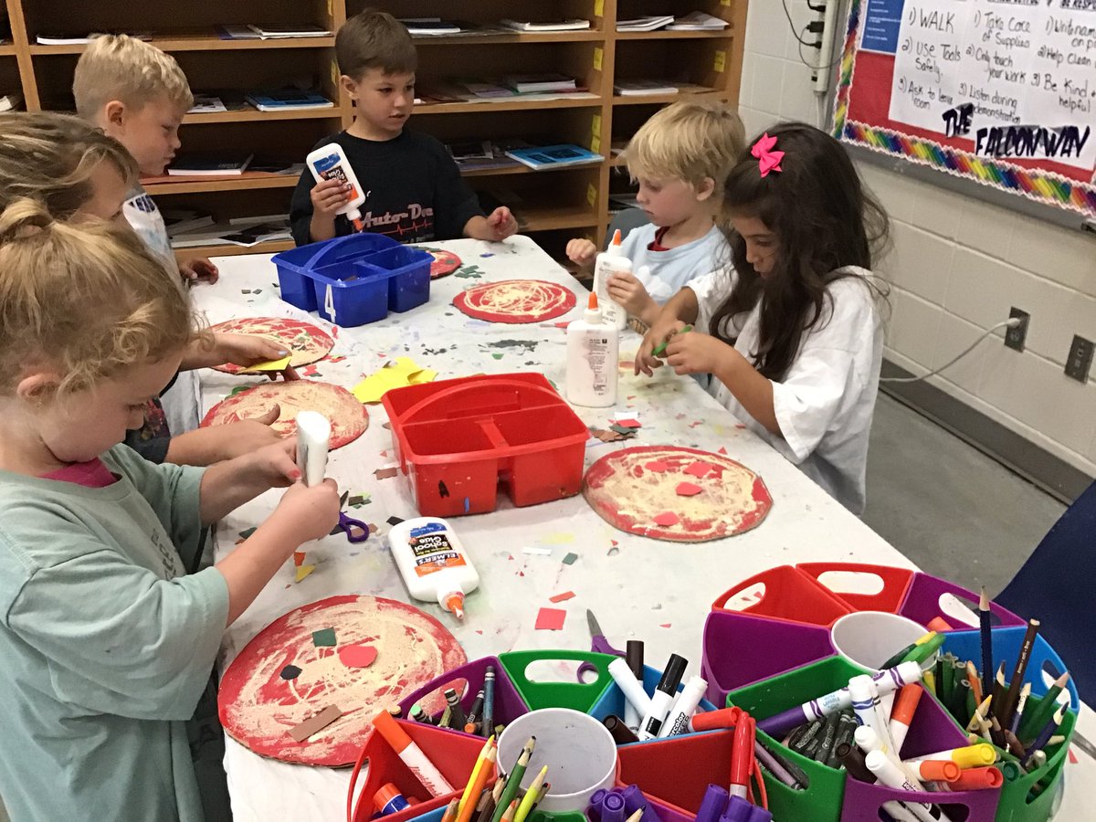 AmyAludwig's tweet photo. #freemanfalcons it is pizza making day for kindergarten learning about textures https://t.co/QGOuJnEq3e