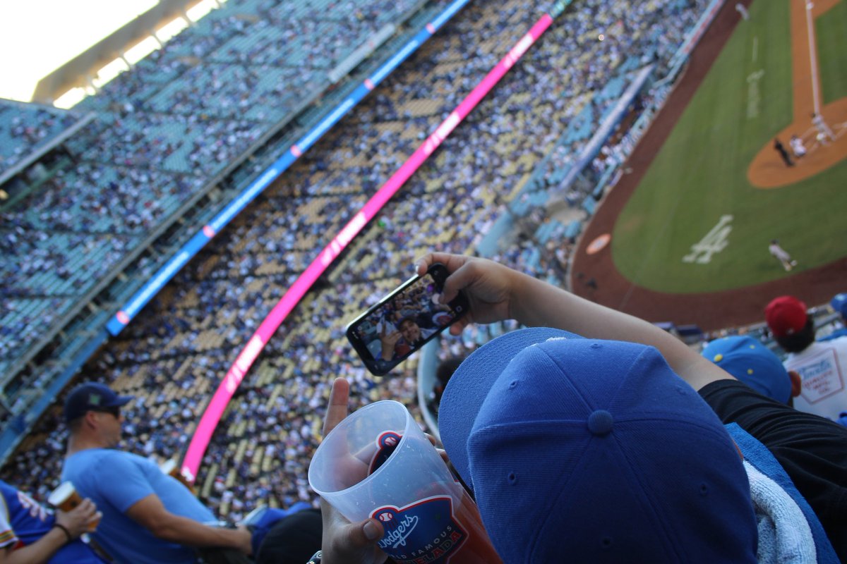 WestMoesOwn's tweet photo. Let's Go Dodgers!! #itfdb #bleedblue #chavezravine #butfirstaselfie https://t.co/ec4Scsp2hc