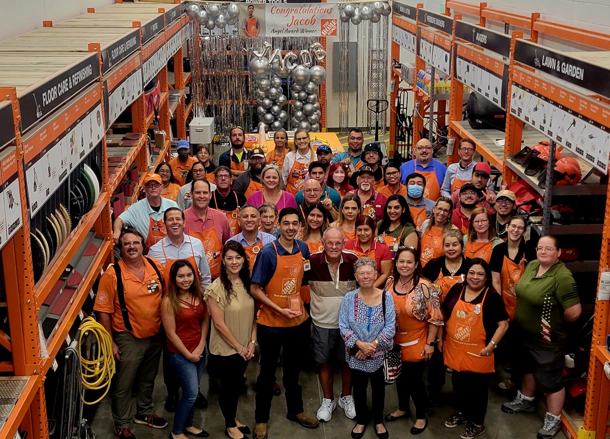 #AngelAward pays tribute to selfless acts that happen right here in the aisles of THD #THD6564 is BEYOND proud to present #ToolRental associate JACOB w/an #AngelAward today for providing life saving assistance to 1 of our customers! @bliczwek @RPorterHDRental @BrendanMcDowel9