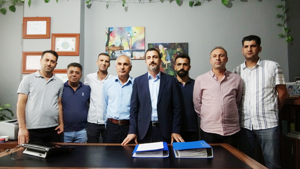 #DerecikSınırKapısıAçılsın imza kampanyasında 10 Bin İmza Toplandı semdinlihaber.gen.tr/guncel/derecik… 
<a href="/tknmuharrem/">Muharrem Tekin</a>