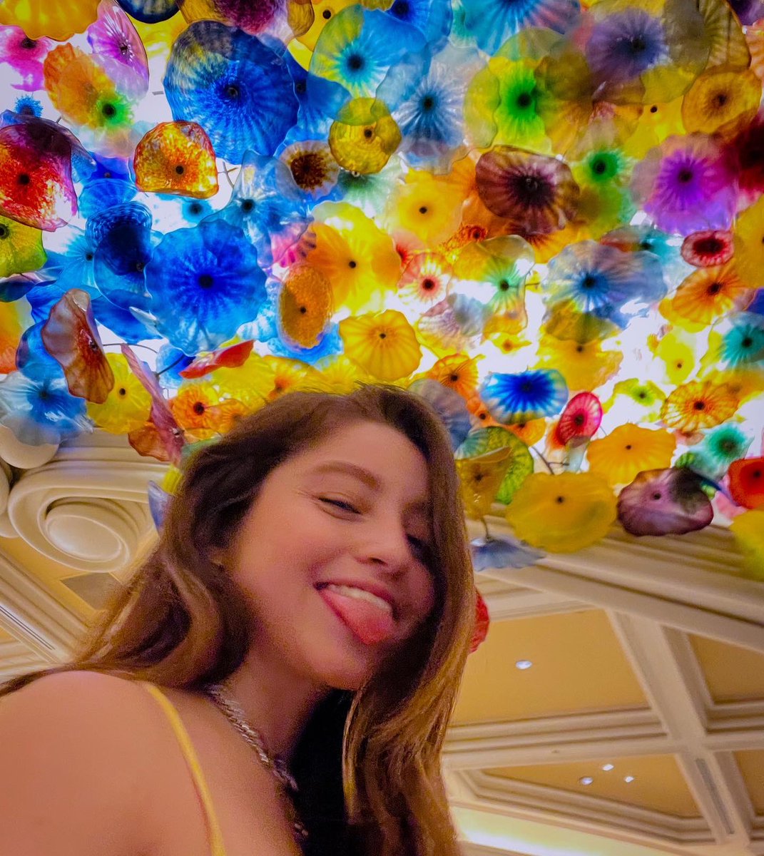 karolsevilla's tweet photo. Las Vegas!! 😈 https://t.co/rT5J5WGeJx