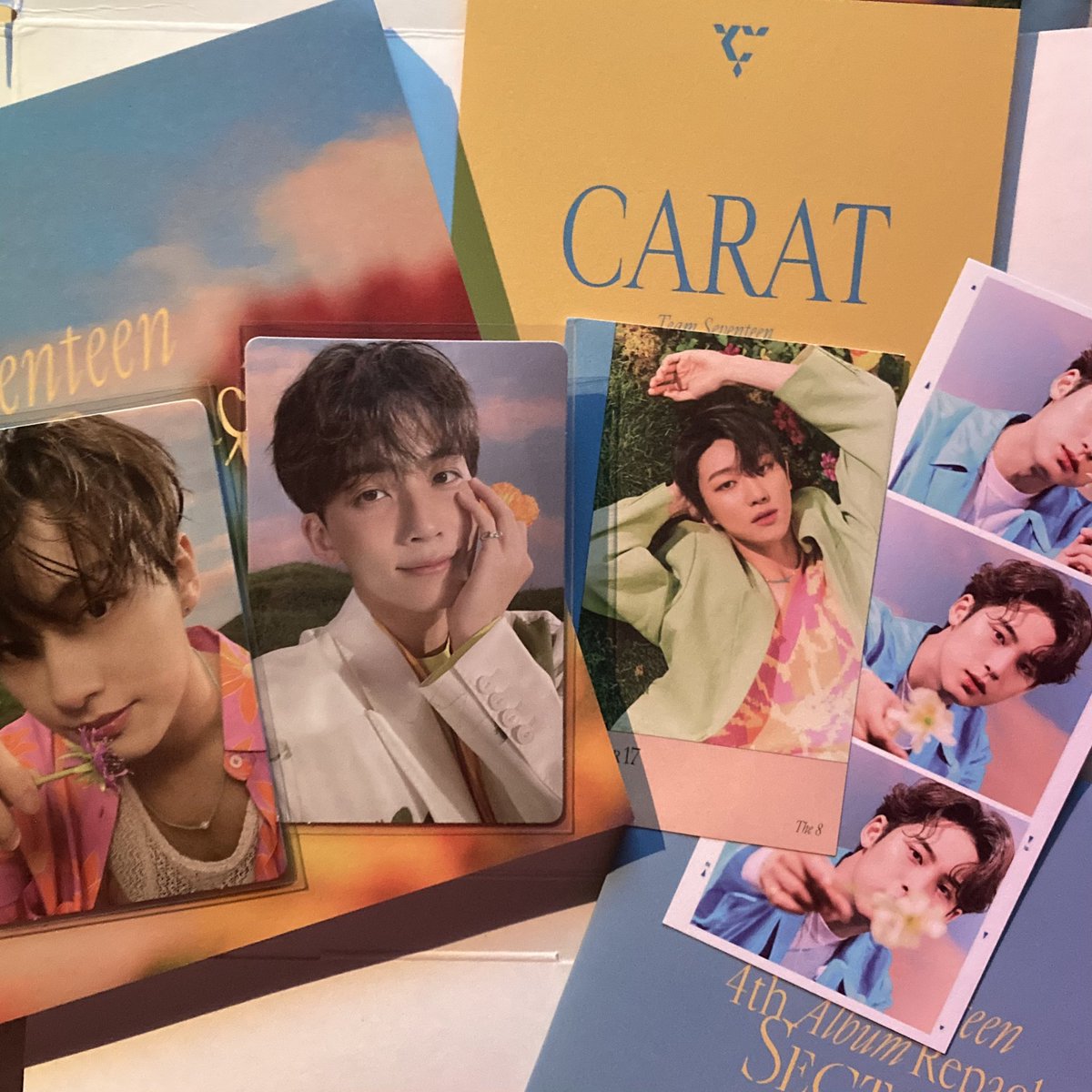 moominbbyy's tweet photo. 💌  ָ࣪  💐 ⭑ ⸝⸝ 090922 love mail!  ࣪   ٬ ꕀ

   gorgeous pulls and both my prios unexpectedly came home 😫 tysm @wooziwallet for being accomodating and for packing the album safely! it was a good shot that i purchased this album from you <3 🤍🫶🏻

— 🫧 #misamails https://t.co/FmqtVozjBB