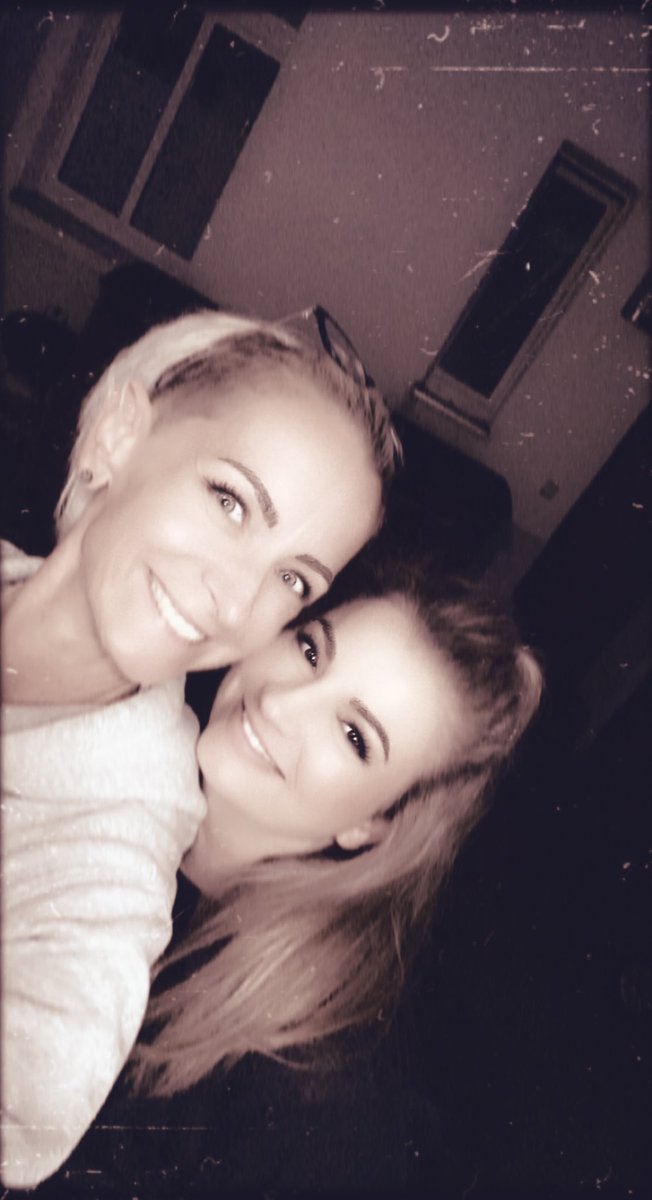 Indra24778's tweet photo. Auf ein alkoholfreies Bierchen #köthen #friend #fridaynight https://t.co/gtnpuAif3E