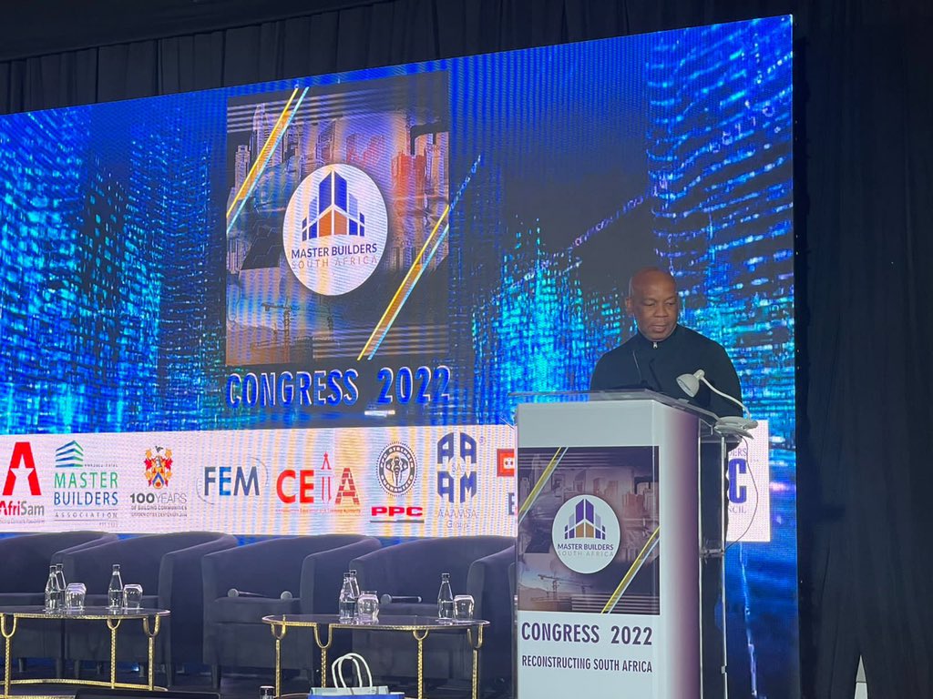 NHBRC's tweet photo. Professor Kgosientsho Ramokgopa, Head of the Investment and Infrastructure Office in the Presidency, delivers keynote address at the Master Builders Congress 2022 held at the Zimbali Capital in KwaZulu-Natal.
#MasterBuilders2022
#mbacongress2022 #constructionnews https://t.co/WrSbSaTvCO