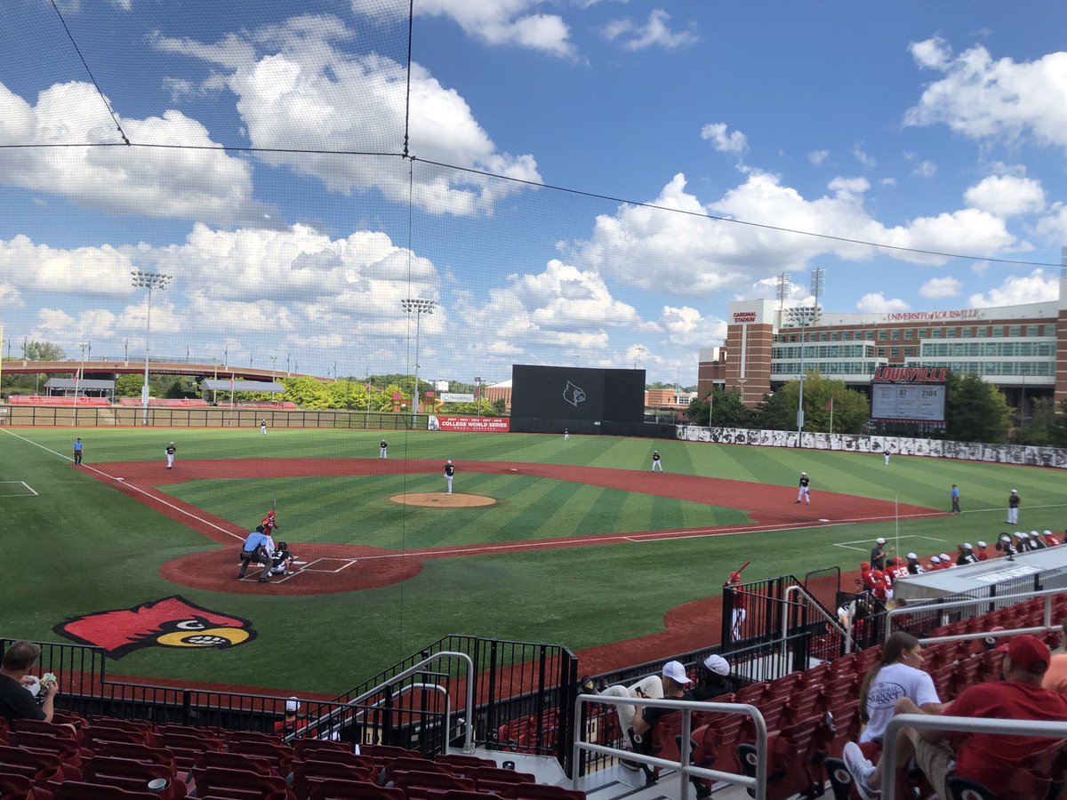 FredWilliamsMD1's tweet photo. First ⁦@LouisvilleBSB⁩ scrimmage on march to Omaha 2023 https://t.co/BywdbdKHqT