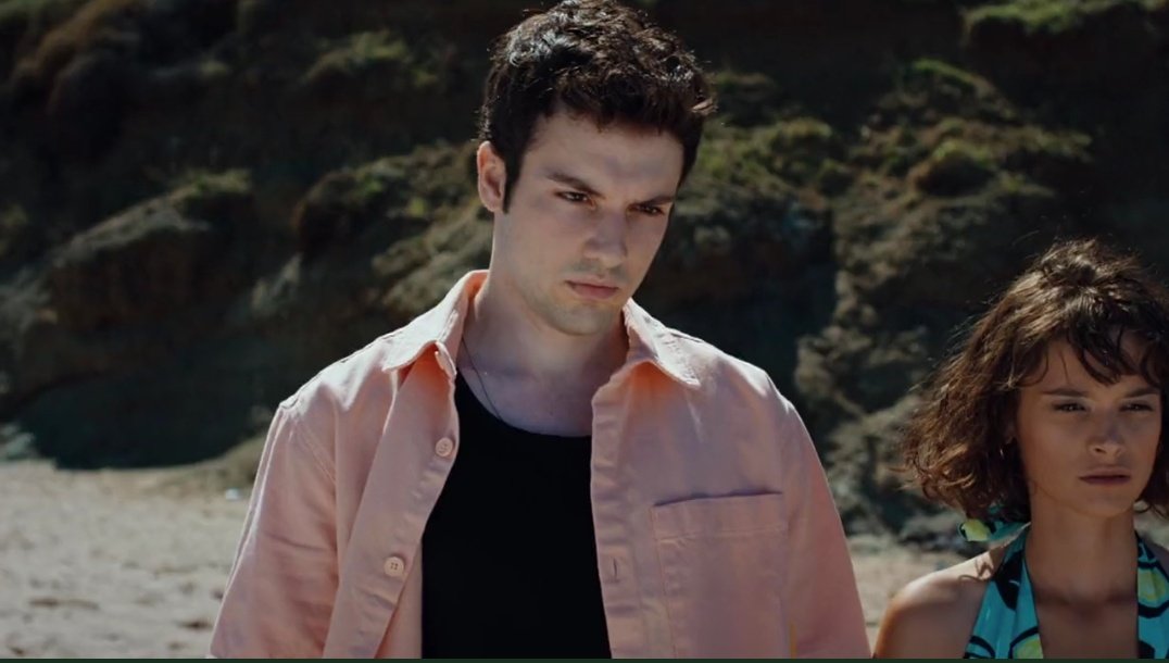 bizimkiler yine yan yana
#ZeyÇağ