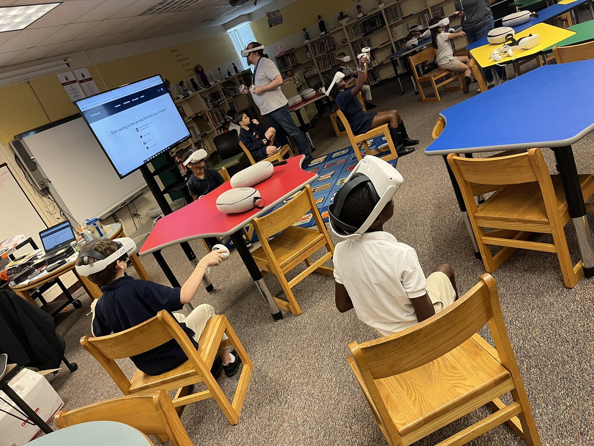 Walking into the <a href="/NorthwoodsElem2/">Northwoods Elementary School</a>  media center seeing these Jr Cards so engaged was awesome today!! Shoutout to <a href="/NWESMediaCenter/">Stephen Maxwell</a>  and our <a href="/dltf/">Demi Lovato Fans</a> Moody !!! #wearenorthwoods