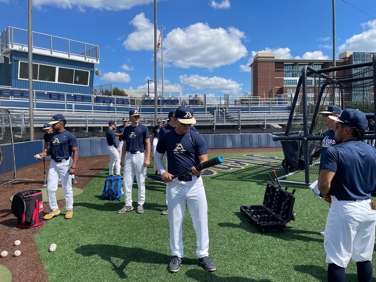 ZipsBB's tweet photo. Feels like Christmas! First day of full team practice and Easton/Rawlings demo day. #GoZips https://t.co/cdM1IJ37gB