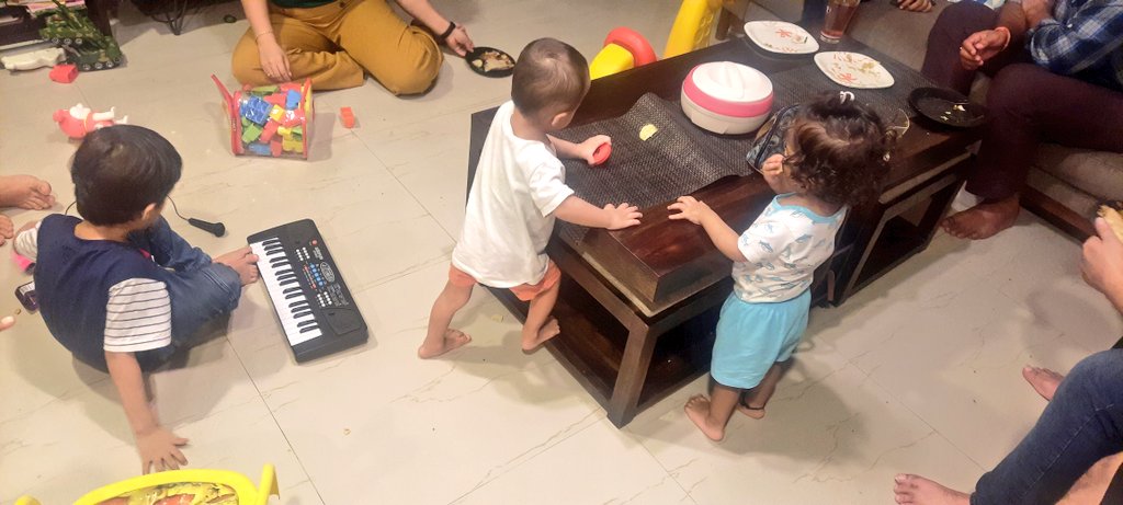 Vakeel_Sb's tweet photo. And the generation changes right before our eyes. Never pictured this bunch of friends as parents. Fortunately I'm no more the loudest in the room. https://t.co/Ab64IznbD4