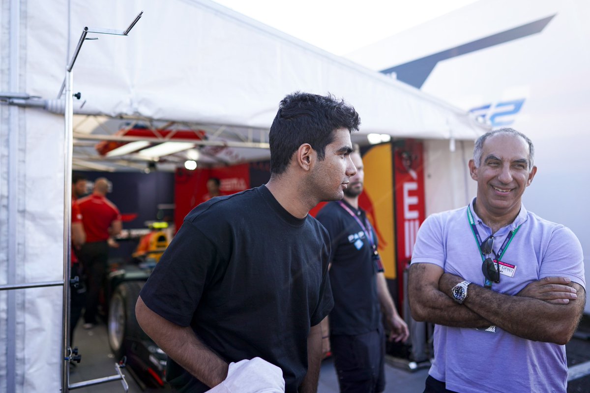 DaruvalaJehan's tweet photo. Feels good to be back in the mix again… Full push for the home race ✅
📸 James Gasperotti
#RedBull #RedBullJuniorTeam #Prema #PAP #Winway #F2 #BellRacingHQ #ItalianGP https://t.co/Pu4vALmQMT