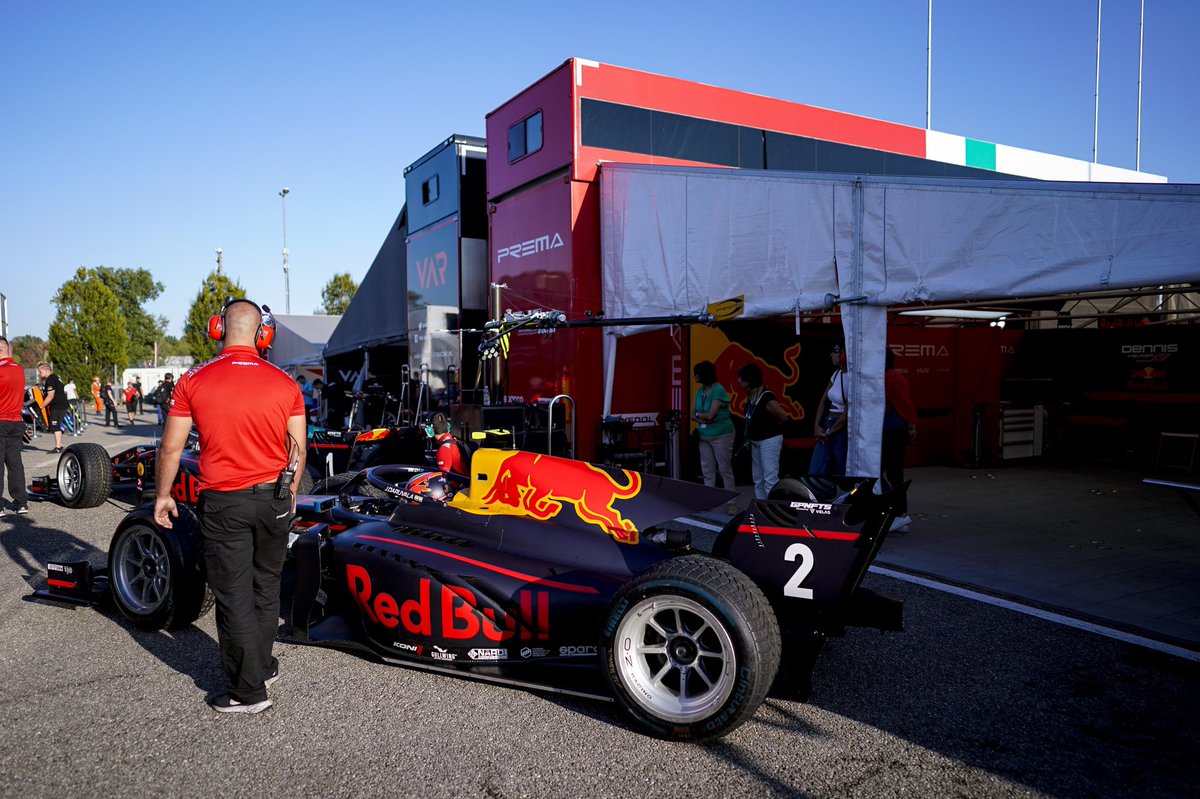 DaruvalaJehan's tweet photo. Feels good to be back in the mix again… Full push for the home race ✅
📸 James Gasperotti
#RedBull #RedBullJuniorTeam #Prema #PAP #Winway #F2 #BellRacingHQ #ItalianGP https://t.co/Pu4vALmQMT