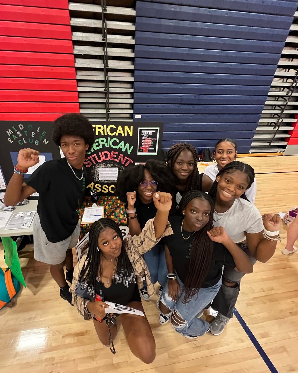 PHSAASA's tweet photo. Thanks to everyone who Visited our table at the club fair today can't wait to see y'all at the interest meeting😆😆 https://t.co/O0f2vE1EQO