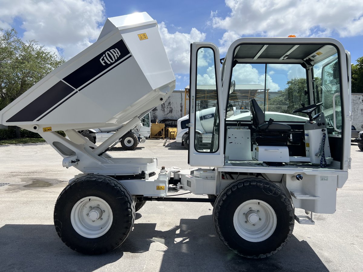 FedConCorp's tweet photo. Last week, we had the opportunity to assist VA’s Keokuk National Cemetery, in Keokuk, Iowa, when procuring new equipment for their day-to-day operations.
Shown in the pictures is the brand-new Fiori D40 Dumper after a safe and successful delivery.
 
#vacemetery #keokuk https://t.co/QuJLuHArHd