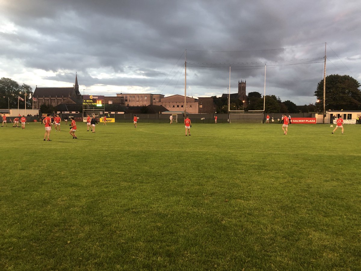 michealgeraghty's tweet photo. Getting ready in Duggan Park Tuam Stars v St Michael’s Junior A Final https://t.co/bdjdoVZFvy