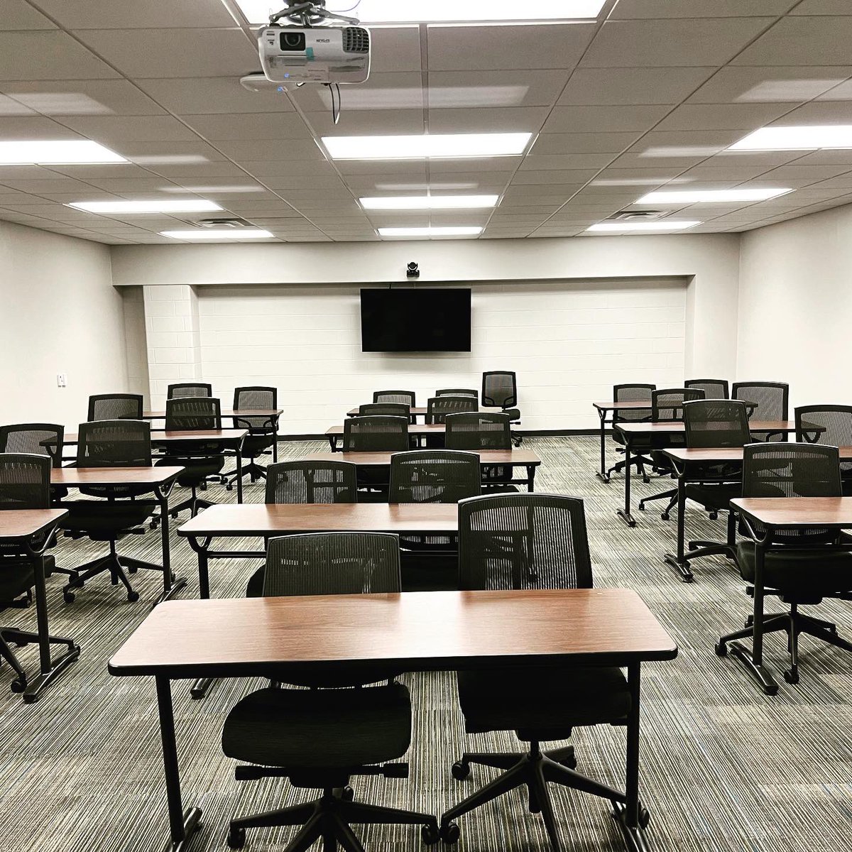Have you seen all the changes to the <a href="/IvyTechKokomo/">Ivy Tech Kokomo</a> campus? What an incredible transformation! 

Are you thinking about college? Check out our #StudentCenter online for budgeting tools, #FAFSA info &amp; more here: solfcu.org/pages/student-…

Member NCUA