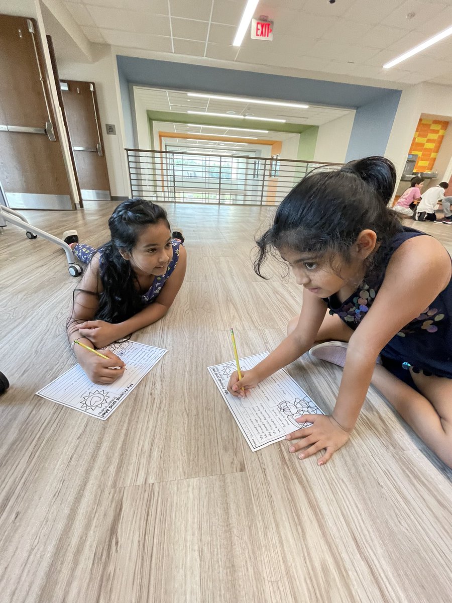 Katie Cassidy tweet media