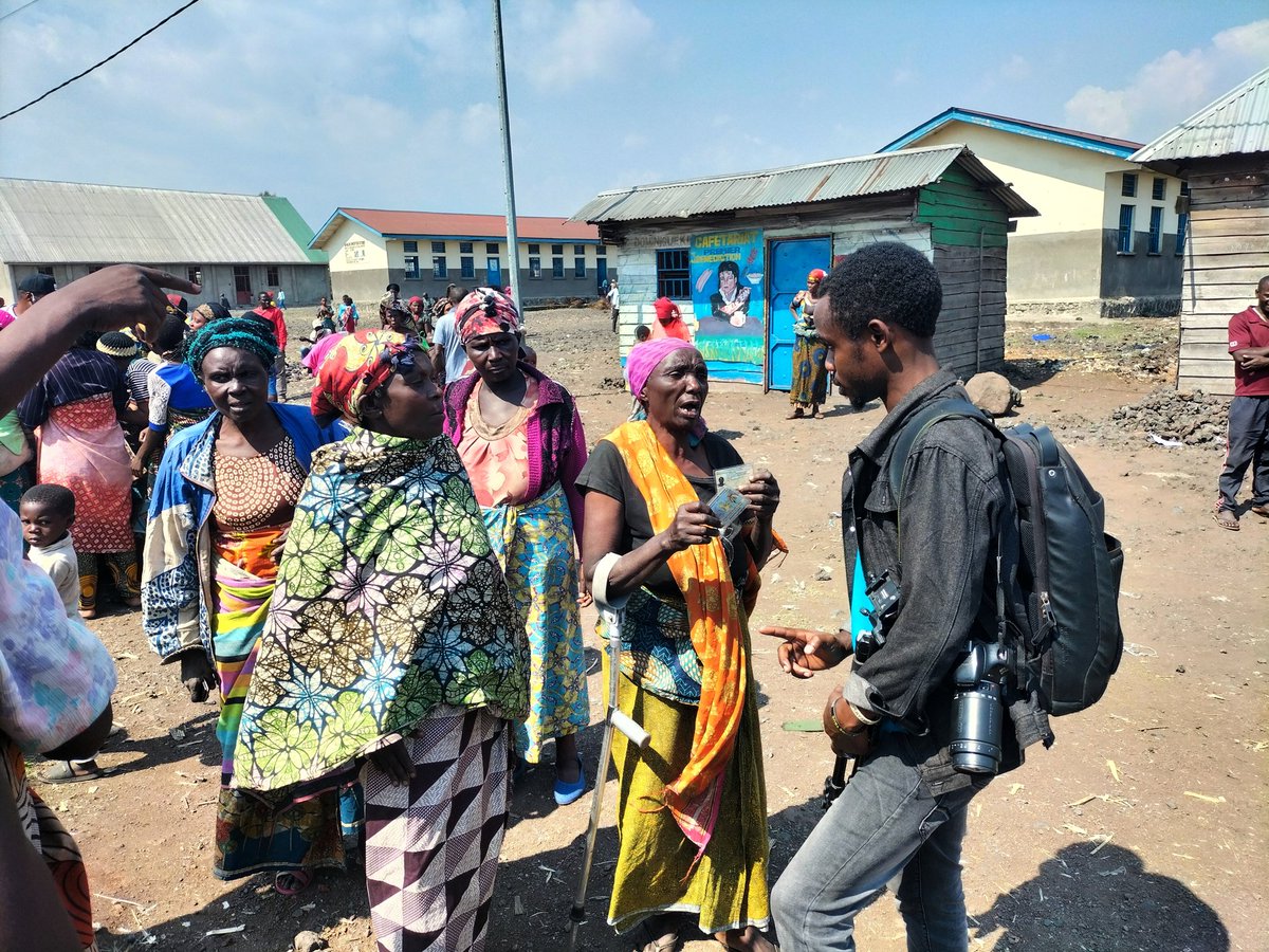 Journaliste24's tweet photo. #Alerte: Une femme enceinte déplacée de guerre @FARDC_off et #M23 à Rutshuru, est morte ce vendredi 08 septembre 2022 dans le camp des déplacés à l’EP #MBOGA.
La sociv forces qui livre l’information à parle d��un problème survenu suite à la précarité sanitaire qui s’observe actMnt https://t.co/91kdbOpYTG