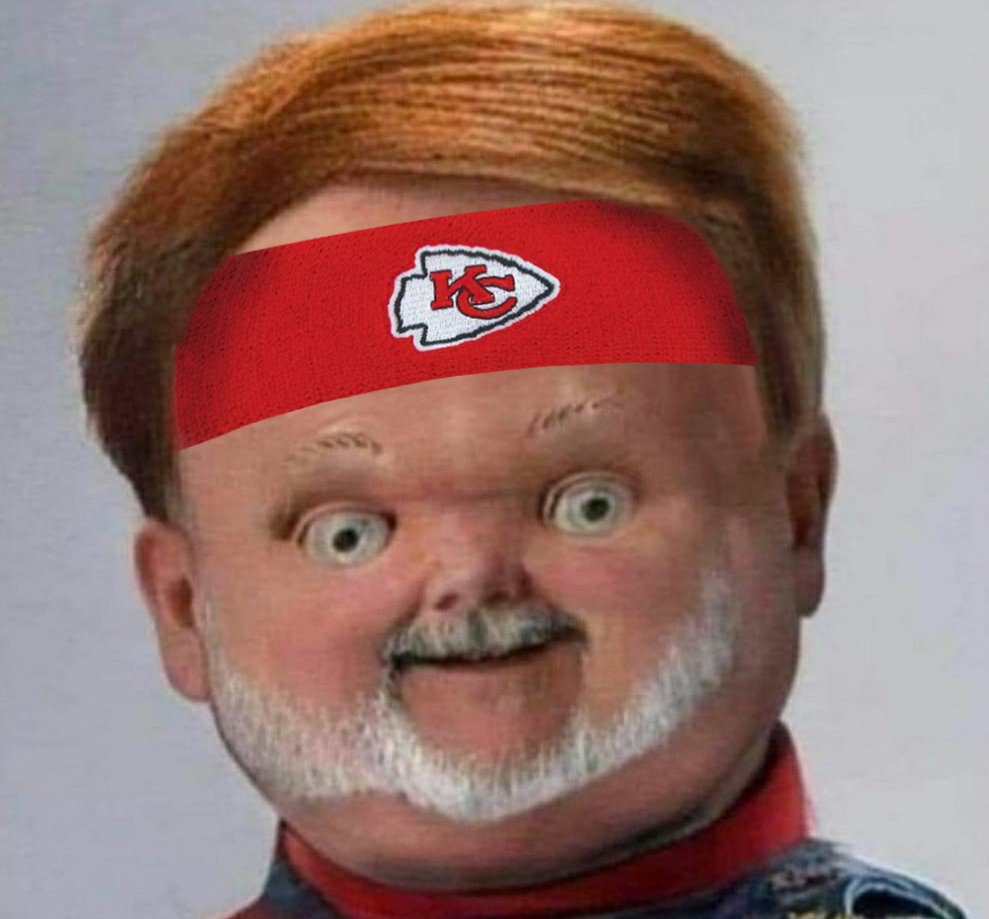 Christraint's tweet photo. It's fucking go time. #ChiefsKingdom #NewProfilePic #RedFriday #QueefFree https://t.co/bvmCYhwxBz