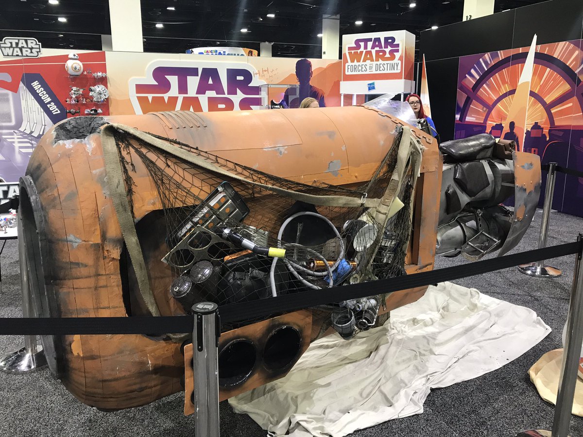CollectCantina's tweet photo. A look back at the first (and only) Hasbro-sponsored #HASCON that was held in Providence RI five years ago today. #StarWars https://t.co/EjdDTljQjp
