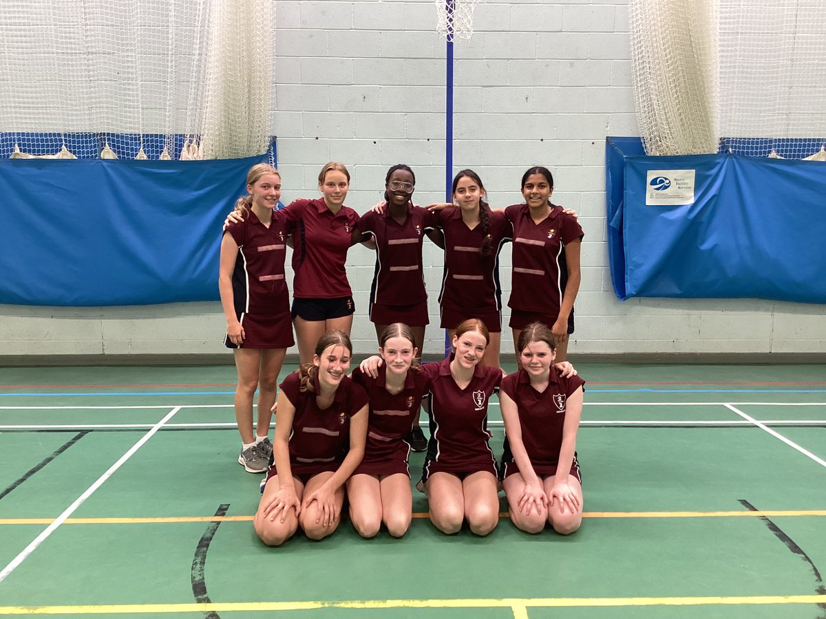 HighgateSpEx's tweet photo. The start of the new season saw our U15 #HighgateNetball team start in great form against a tough Caterham side in their cup run. The first team to represent @highgate1565 this academic year, and they certainly did us proud 🤩 #WeRise #TeamHighgate https://t.co/eF5ihfDUTV