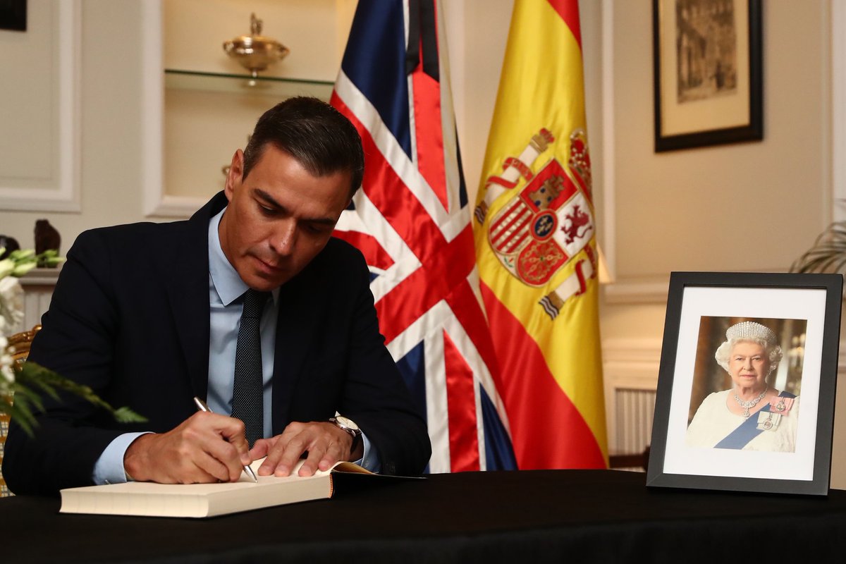 Pedro Sánchez tweet media