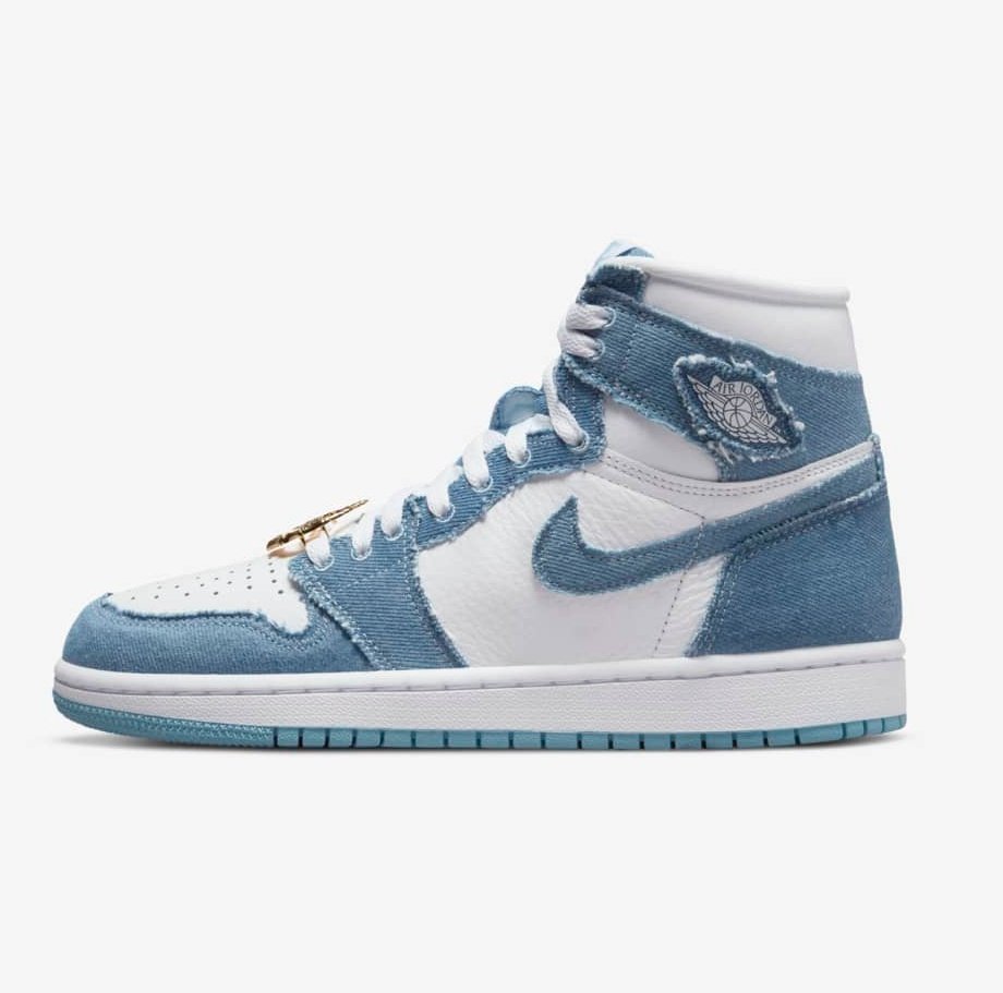 PremisScott's tweet image. Ho bisogno di pareri, si o no? A me sincero sanno un botto fighe, pls datemi un parere