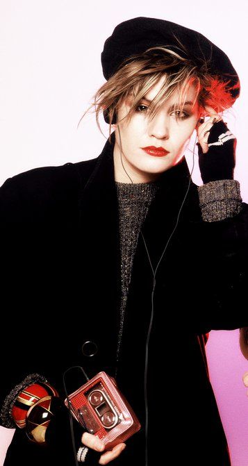 Happy Birthday  Siobhan Fahey 